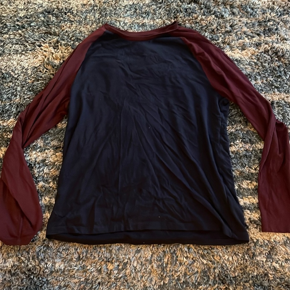 Old Navy Men’s Long Sleeve T-Shirt